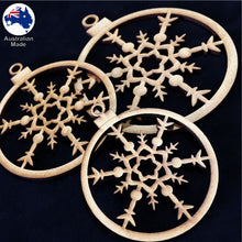 Load image into Gallery viewer, WS1002 Bauble with Snowflake