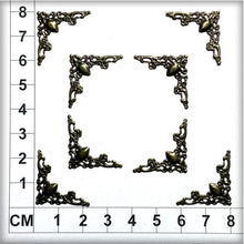 Load image into Gallery viewer, CH005 Filigree Corners #3
