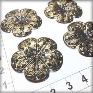 CH016 Filigree Flowers #8