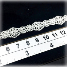 Load image into Gallery viewer, LL009 12mm White Polyester Cotton Lace per metre

