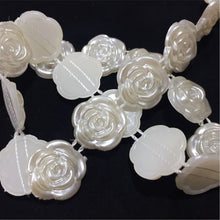 Load image into Gallery viewer, PB007- Ivory Flat Back Pearl Flower Trim
